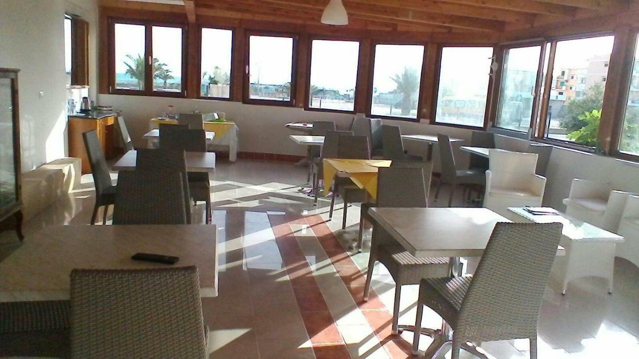 B&B Palazzo Manfredi Vieste, Fronte Mare Con Parcheggio المظهر الخارجي الصورة