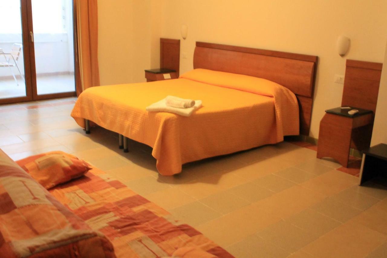 B&B Palazzo Manfredi Vieste, Fronte Mare Con Parcheggio المظهر الخارجي الصورة